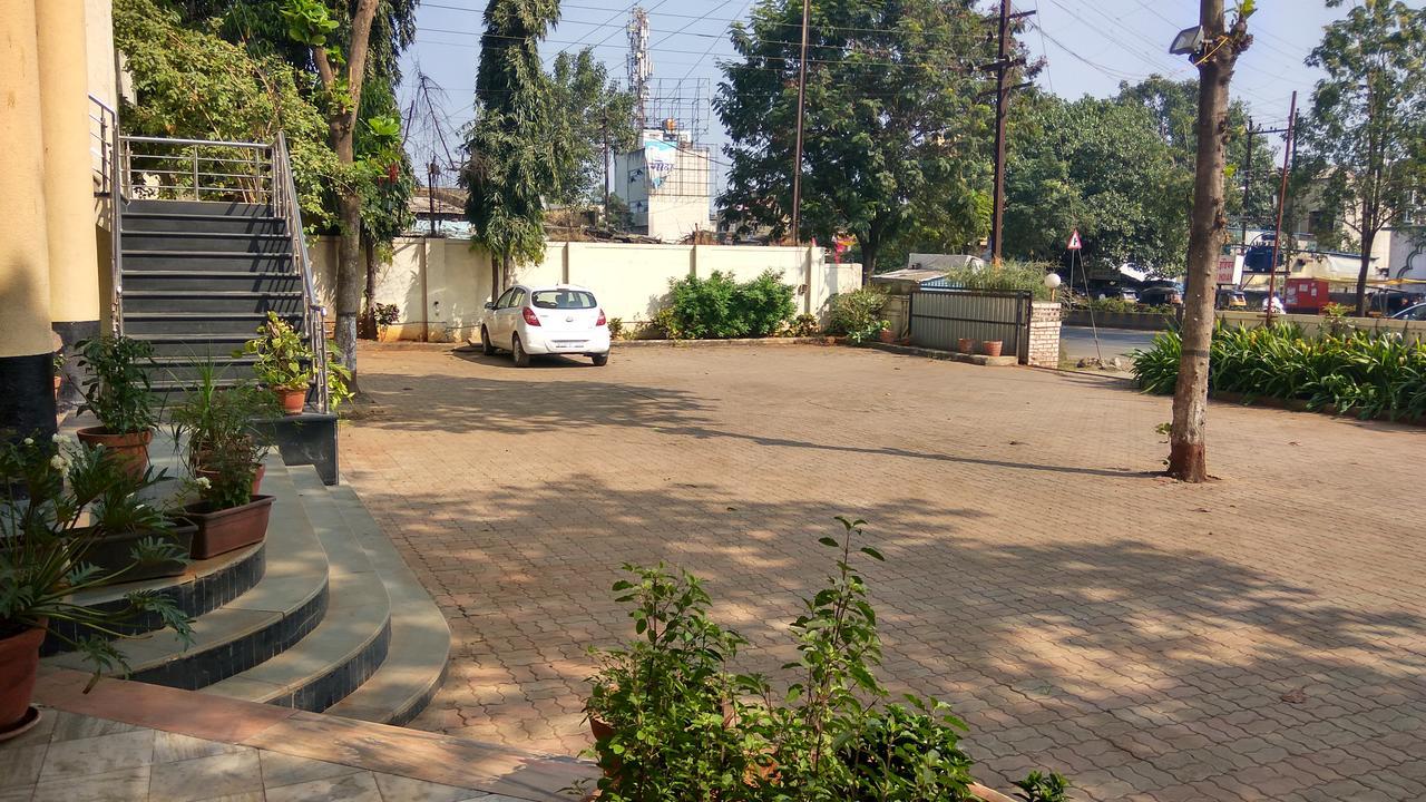 Hotel Ayodhya Nashik Exterior photo