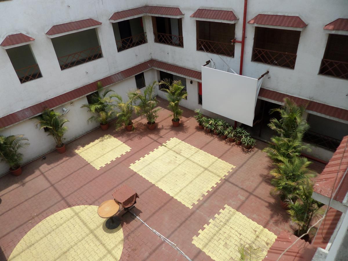 Hotel Ayodhya Nashik Exterior photo