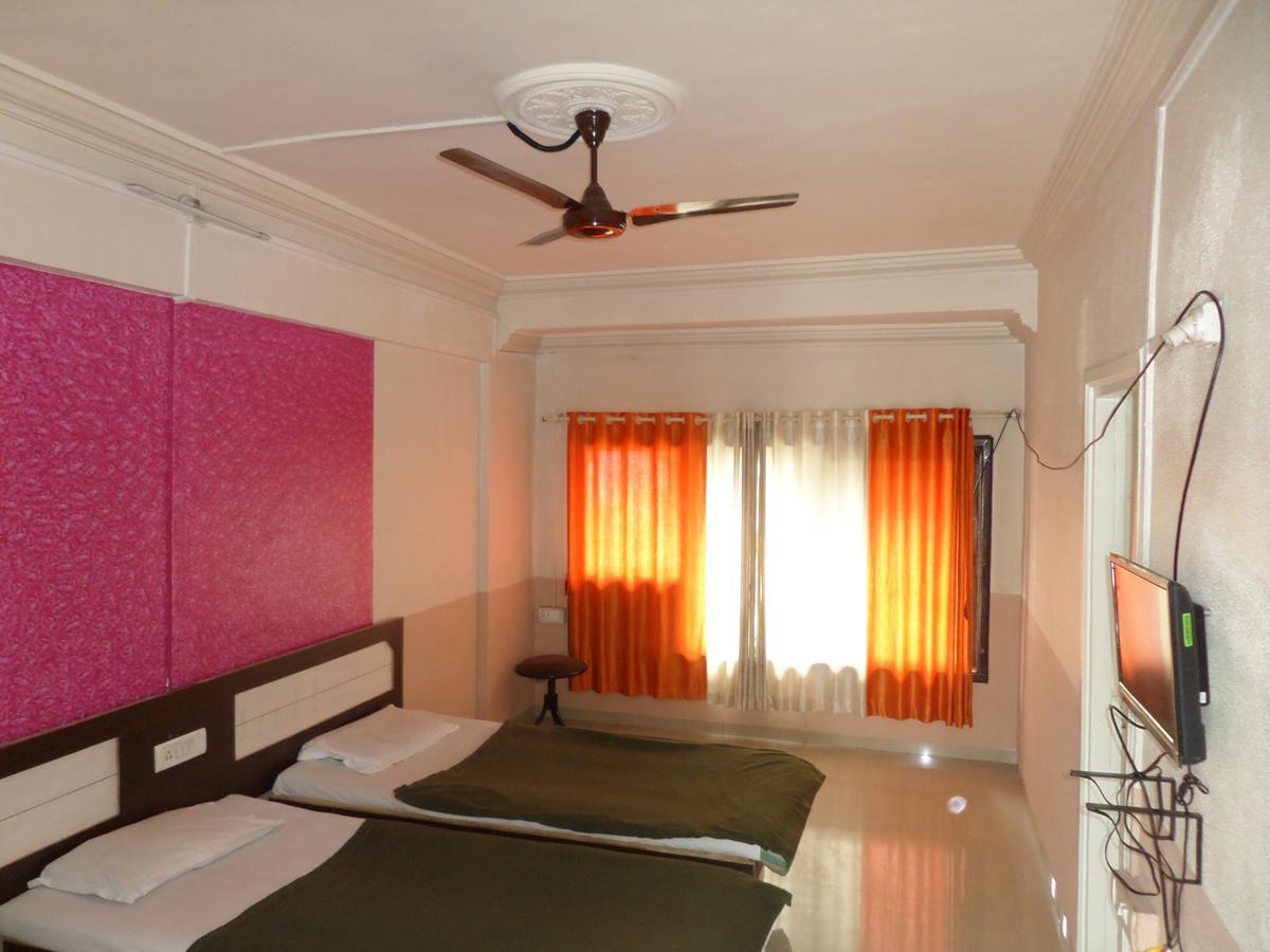 Hotel Ayodhya Nashik Exterior photo